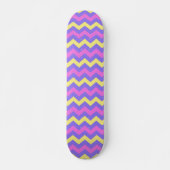Zigzag patroon (geel, paars en roze) skateboard (Voorkant)