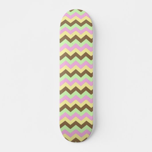 Zigzag patroon (roze, groen, geel en bruin) persoonlijk skateboard (Voorkant)