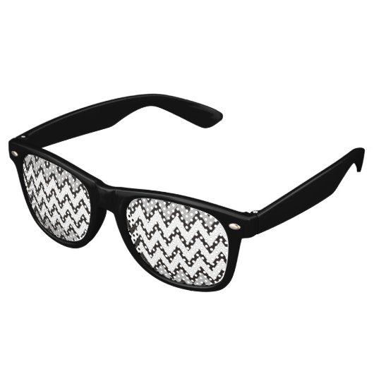 ZIGZAG patroon - zwart wit grijs + uw idee Retro Zonnebril (Gekanteld)