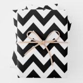 Zigzag Pattern Black and White Chevron Inpakpapier Vel (In situ)