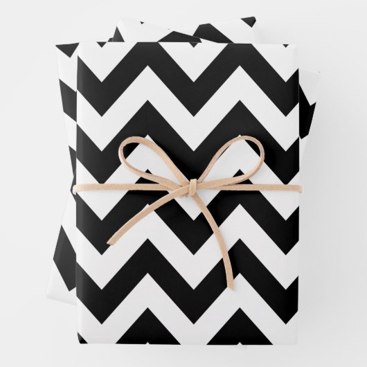 Zigzag Pattern Black and White Chevron Inpakpapier Vel (In situ)