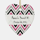 Zigzag Pattern, Chevron Pattern, Roze, weet 16 Keramisch Ornament (Rechts)