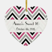 Zigzag Pattern, Chevron Pattern, Roze, weet 16 Keramisch Ornament (Voorkant)