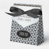 Zigzagy Black White Batik Party Favor Boxes Bedankdoosjes (Voorkant Zijde)