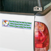 Zij die de kleintjes beschermen bumpersticker (Op Truck)