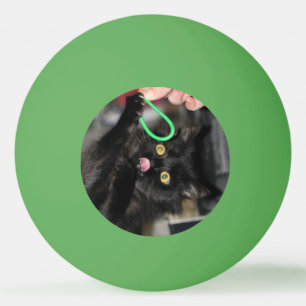 Zij die niet bij naam wordt genoemd pingpongbal