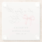 Zij gaat trouwen roze strik Bruidsmeisjesfeest Glazen Onderzetter (Achterkant)