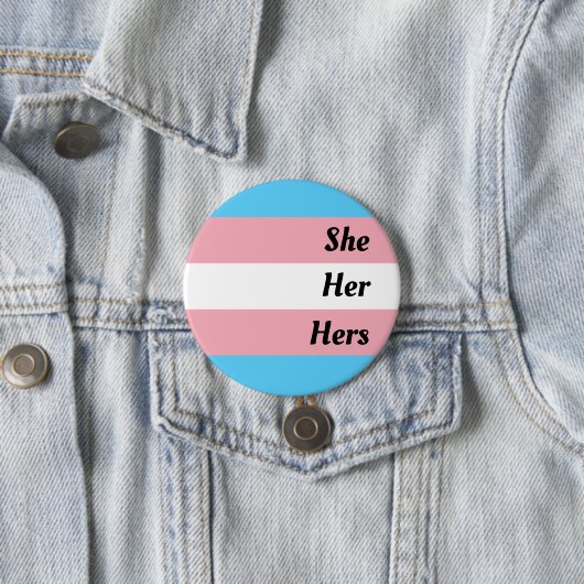 Zij haar haar transgender-trots ronde button 7,6 cm (In situ)
