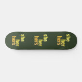 Zij / haar / haar voornaamwoorden Skateboard Deck (Horizontaal)