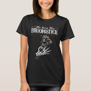 Zij Houdt Van Mijn Bezemsteel Ik Hou Van Haar Pomp T-shirt