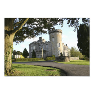 Zij-ingang van Dromoland Castle zonder mensen Foto Afdruk