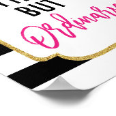 Zij is allesbehalve een gewoon feestbord poster (Hoek)