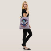 Zij is de draak tote bag (Op model)