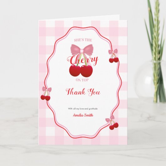 Zij Is Het Kersje Op De Taart Roze Gingham Bruidsd Bedankkaart (Voorkant)
