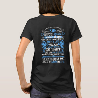 Zij is in elke slag van mijn hart mijn oma engel t-shirt