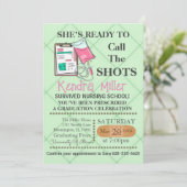 Zij is klaar om het Afstuderen van de showts te ro Kaart (Staand voorkant)