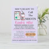 Zij is klaar om het Afstuderen van de showts te ro Kaart (Staand voorkant)