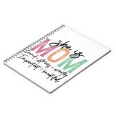Zij is mama: Geliefd, Sterk, Waardig, Belangrijk,  Notitieboek (Linkerzijde)
