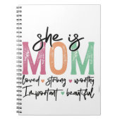 Zij is mama: Geliefd, Sterk, Waardig, Belangrijk,  Notitieboek (Voorkant)