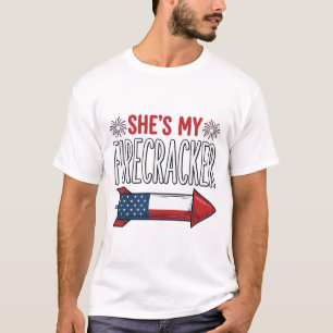 Zij is mijn vuurwerk Patriottisch koppelontwerp_1 T-shirt