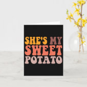 Zij is mijn zoete aardappel I Yam koppels Valentij Kaart (Gele Bloem)