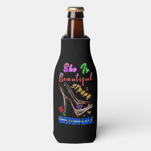 Zij Is Mooi Sterk Onstuitbaar Flesjeskoeler (Fles Voorkant)
