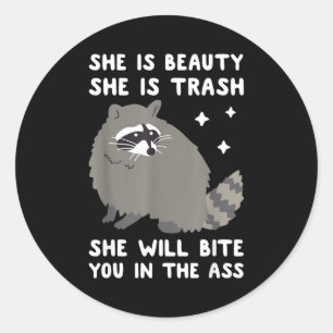 Zij Is Mooi Zij Is Afval Zij Zal Je In Ra Bijten Ronde Sticker