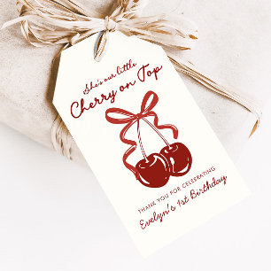 Zij is onze kleine kers op de meisjes 1e verjaarda cadeaulabel