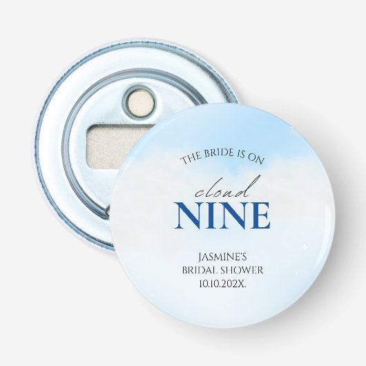 Zij is Op wolk 9 Bruidsjurk Droomachtige Pastelhem Button Flesopener (Voorkant)