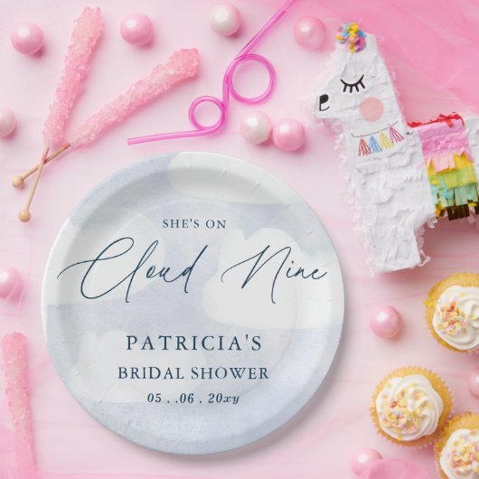 Zij is op wolk negen Bruidsfeest Papieren Bordje (Feest)