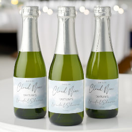 Zij is op wolk negen bruidsmeisjesfeest sparkling wijnetiket