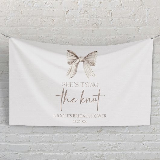 Zij Knoopt Het Bruiloftsfeest met Witte Strik Spandoek