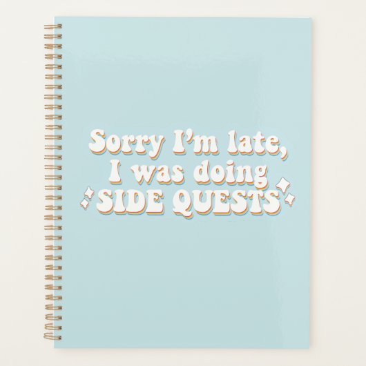 Zij-quests – Retro Gamer Humor Planner (Voorkant)