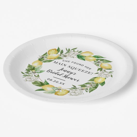 Zij vond haar hoofdgerecht citroen bruidsfeest papieren bordje (Gekanteld)