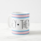 Zij / zij / hun voornaamwoorden Transgender Coffee Koffiemok (Voorkant links)