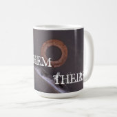 Zij zij hun woordvoerders trans-ENBY LGBTQ Mok 2 (Voorkant rechts)