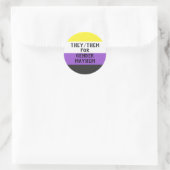 Zij/zij voor Gender Mayhem Sticker (Enby vlag) (Tas)
