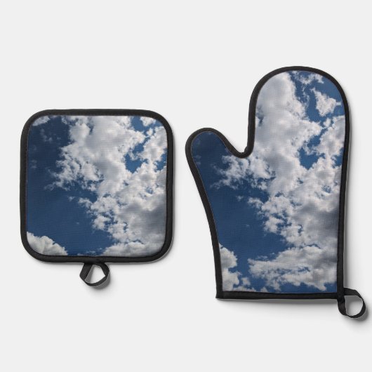 Zijkant van de wolken ovenwant & pannenlap set (Voorkant)