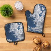 Zijkant van de wolken ovenwant & pannenlap set (Top down)