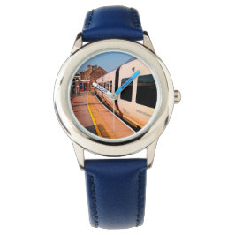 Zijkant van een trein horloge