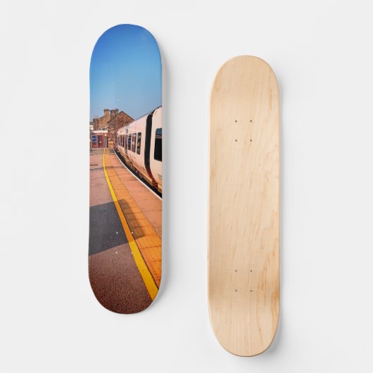 Zijkant van een trein persoonlijk skateboard (Voorkant)