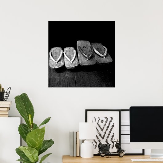 Zijn en Haar Japanse Sandalen Poster (Thuiskantoor)