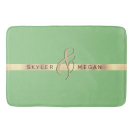 Zijn & Haar namen, Gouden Streep op Sage Badmat