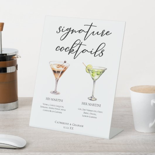 Zijn Hers Martini Signature Wedding Cocktails Menu Reclamebord Met Voetstuk (Insitu)