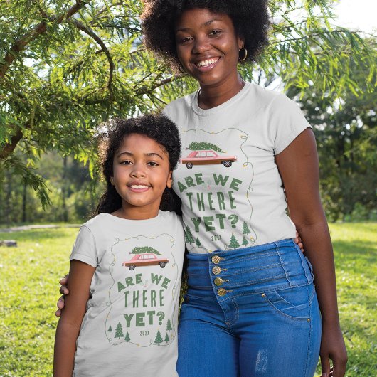 Zijn we er al?  Roze Retro Auto Kerstmis T-shirt