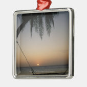 Ziltige lege hammock bij zonsondergang metalen ornament (Links)