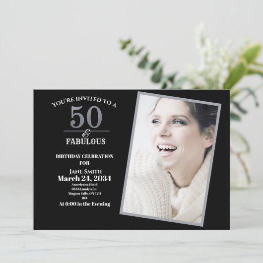 Zilver en grijs 50th en Fabulous Birthday Party Kaart (Staand voorkant)