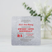 Zilver en Robijnrood Sparkly Sweet 16 Uitnodiging (Staand voorkant)