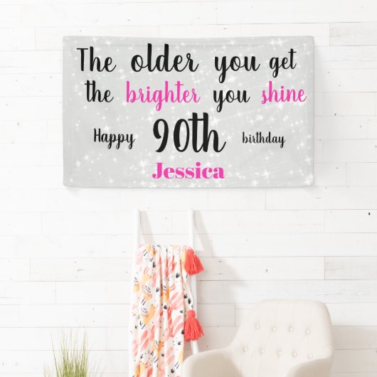 Zilver en roze 90e verjaardag gepersonaliseerd spandoek (Insitu)