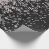 "Zilver en roze Blush Snowflakes Cadeaupapier (Hoek)